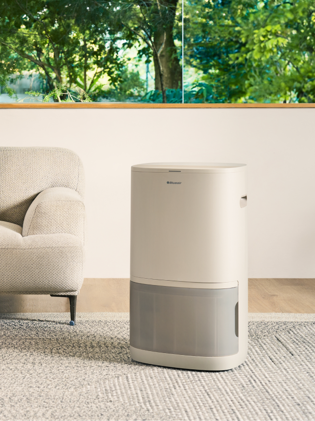 Humidifiers & Dehumidifiers